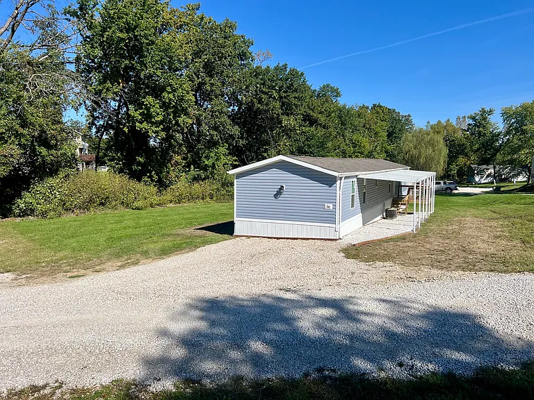 36 Fox Valley Ct — Photo 2