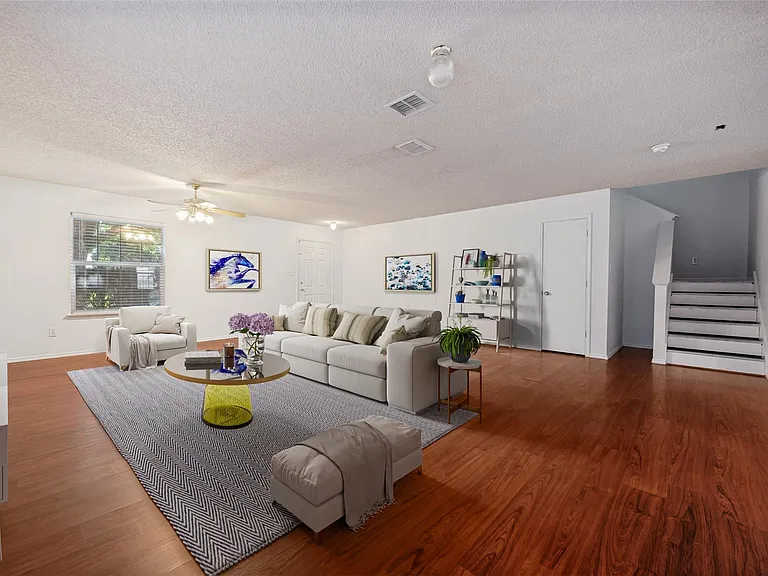 1665 Princess Ln — Photo 3
