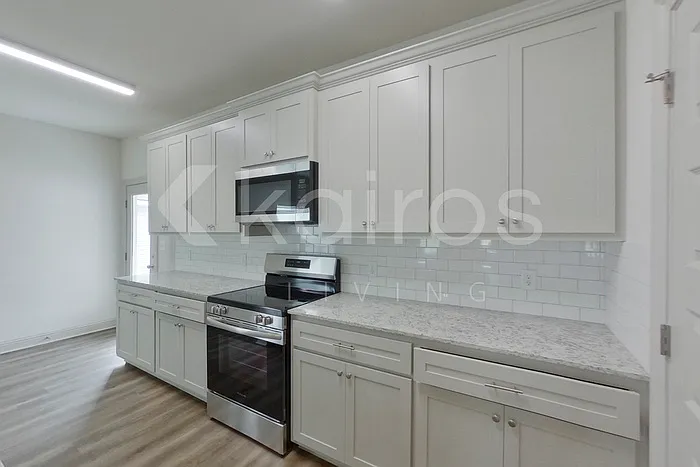 8118 Hendrick Dr — Photo 6