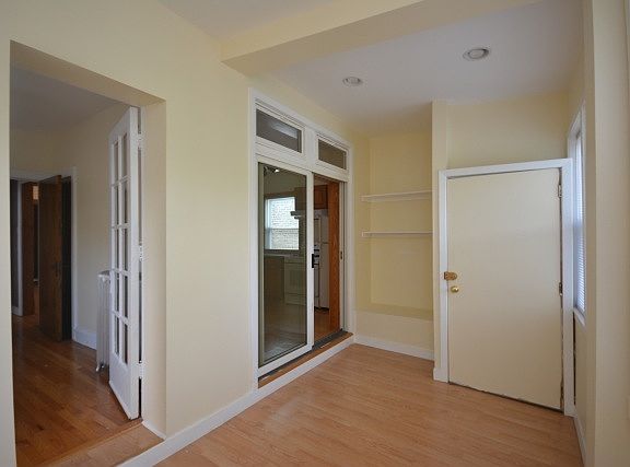 4th image of 3848 N Mozart St