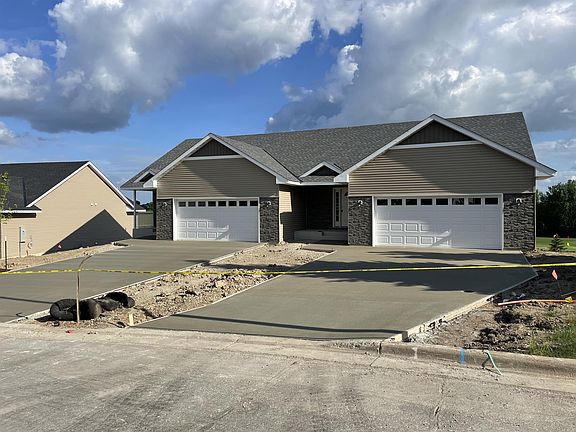 2nd image of 633 4th Circle Dr SE