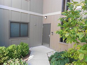4th image of 29W440 Emerald Green Dr #25H