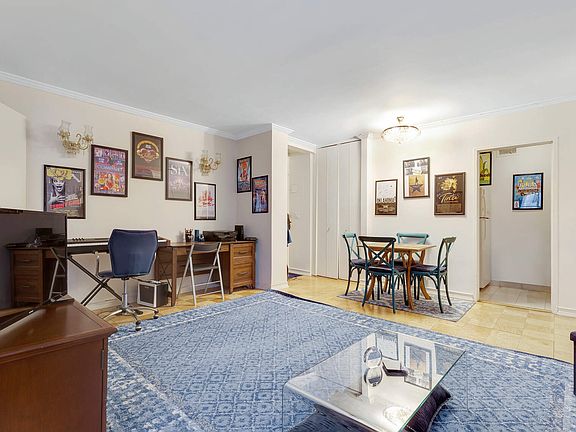 3rd image of 159 W 53rd St APT 18A
