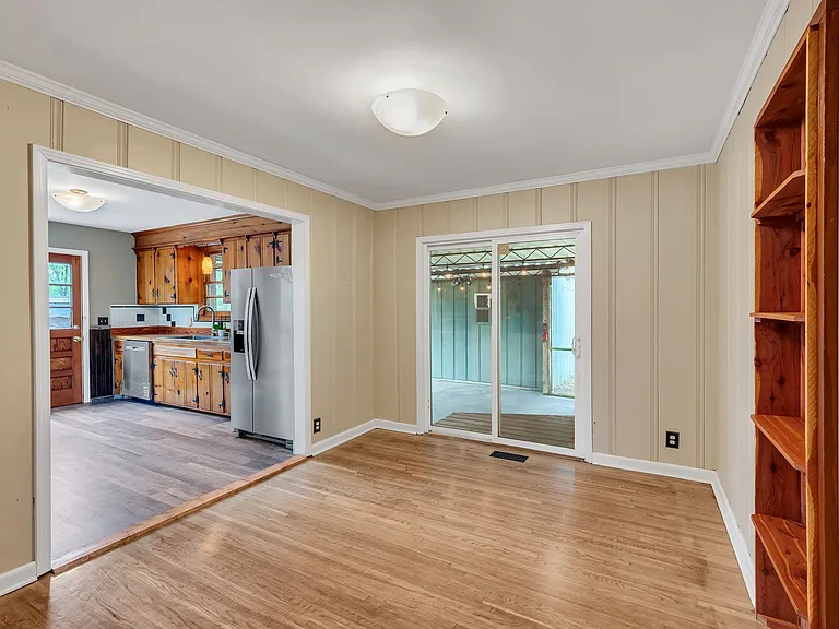 2921 Twin Lawn Dr — Photo 15