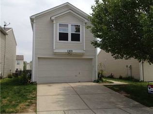 1303 Crescent Dr, Greenwood, IN