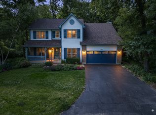 462 Kelly Ln, Crystal Lake, IL 60012