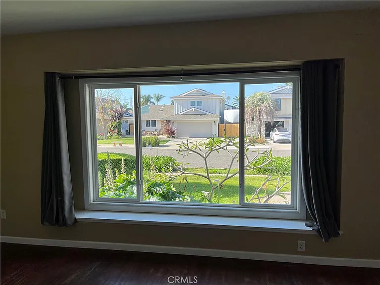 9352 Mokihana Dr — Photo 19
