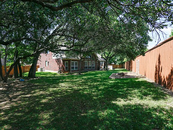 5th image of 2506 Christine Rose Ct