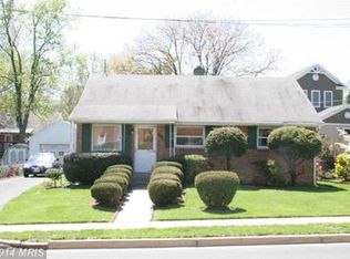 2104 N George Mason Dr, Arlington, VA 22205