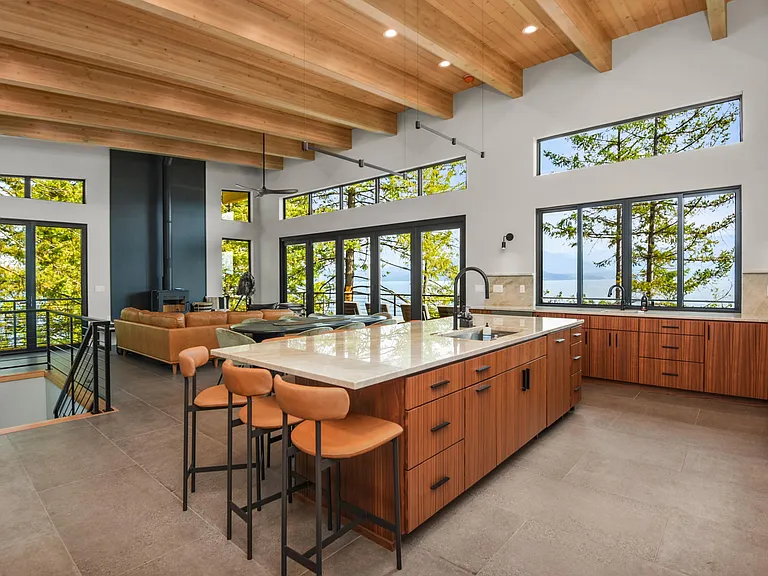 203 W Shoreline Ln — Photo 7