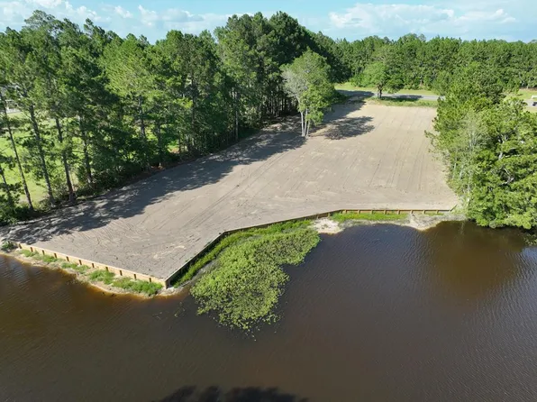 4653 Douglas Broxton Hwy, Broxton, GA 31519