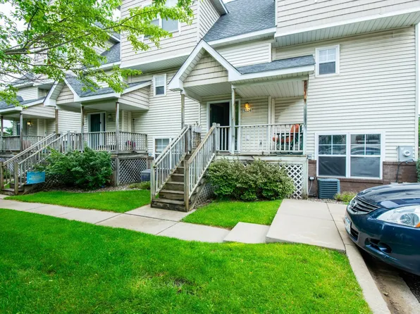 5724 4th St NE, Fridley, MN 55432