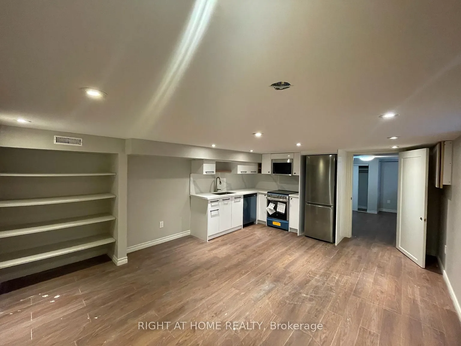 1 bed, $1,700 — Photo 2