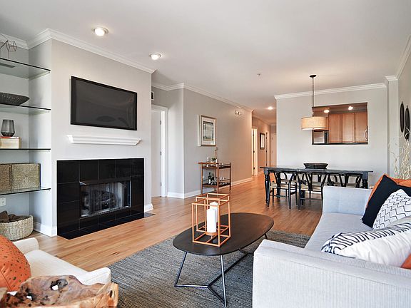 Living Room / Dining Room
