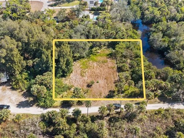 16920 Pelican Way, North Fort Myers, FL 33917