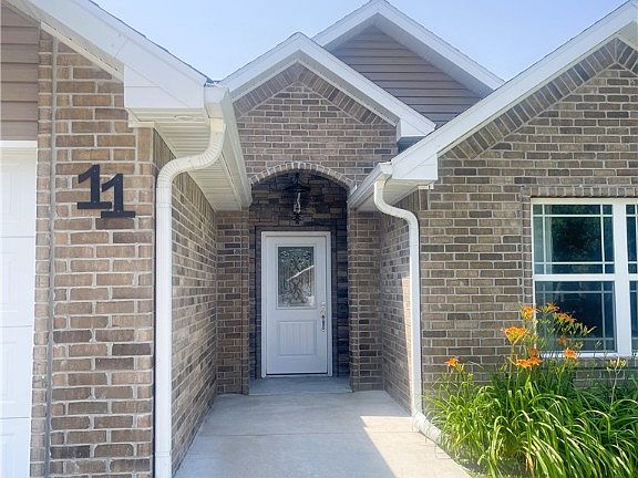 2nd image of 11 Cranfield Dr