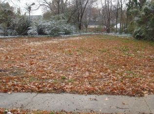 1 Sinclair Rd, Hampton, VA 23669