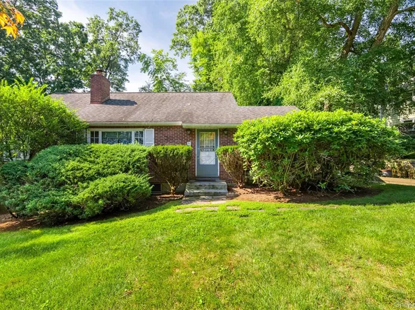 31 Briarwood Drive, New City, NY 10956