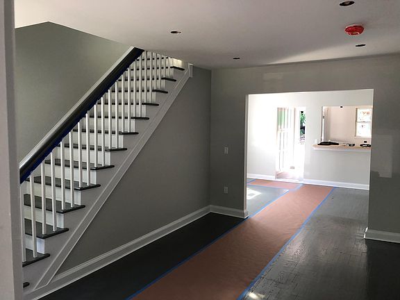 4th image of 101 Elm Ave #B