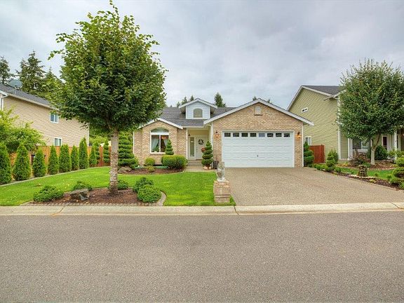 2nd image of 15757 Yelm Terra Way SE