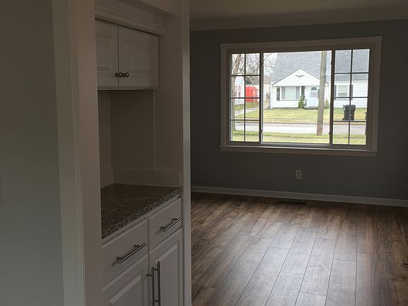 2nd image of 15700 Eleanore Dr