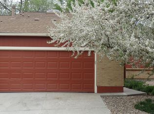 2877 W Rowland Ave, Littleton, CO 80120