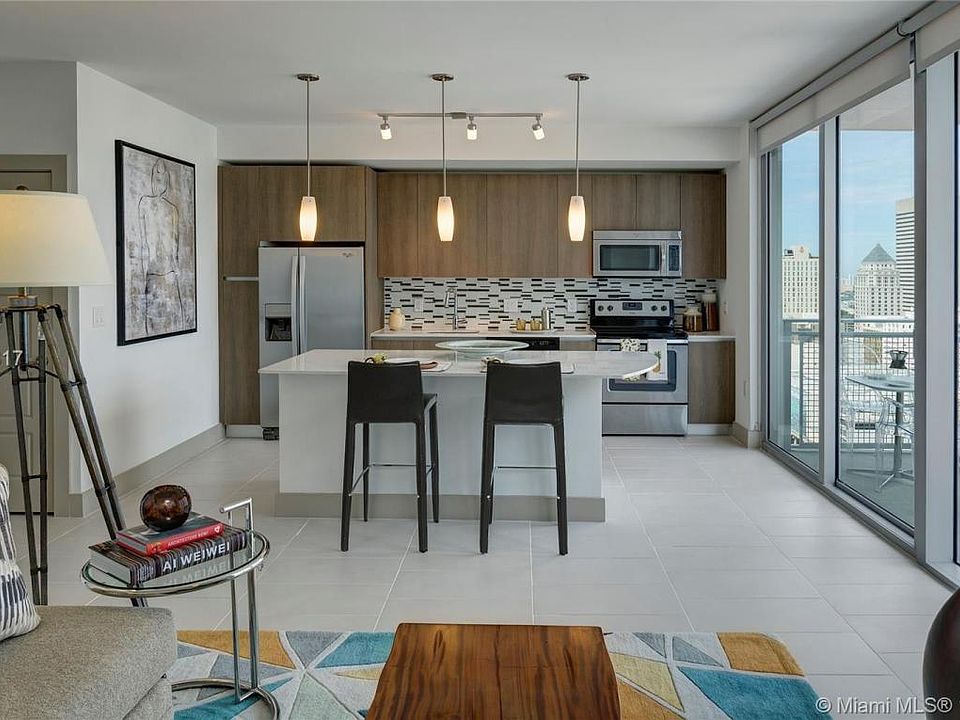 1st image of 203 SE 2nd Ave #1496
