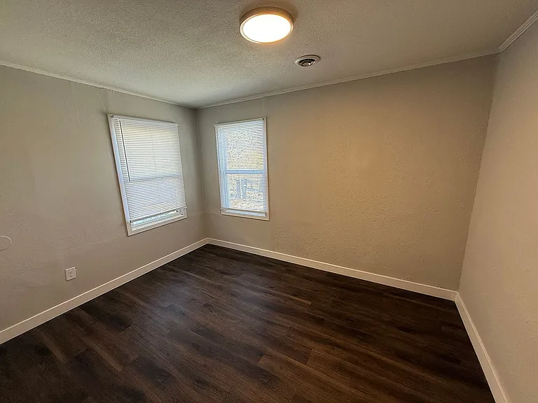 210 Highview Ave — Photo 15