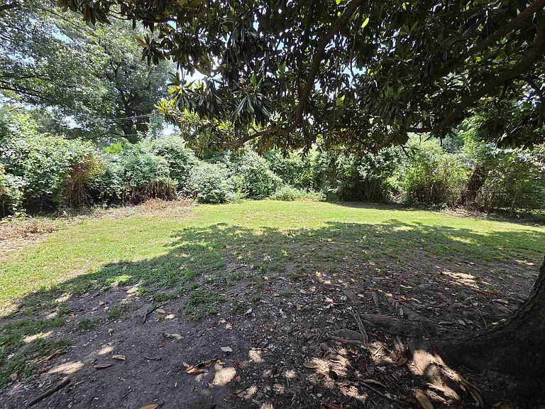3021 Ashwood St — Photo 25