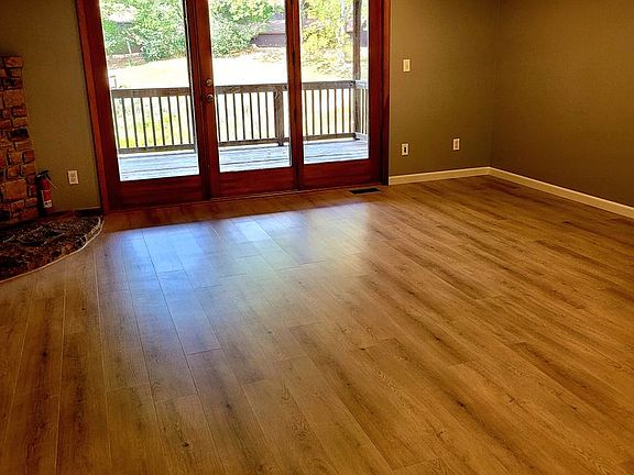 4th image of 2300 E Winding Brook Ct