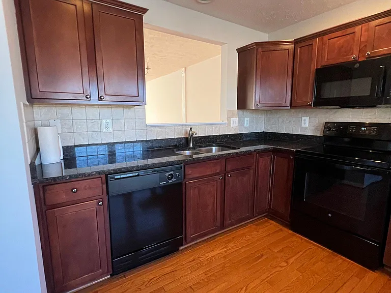 4803 Limestone Ct — Photo 22