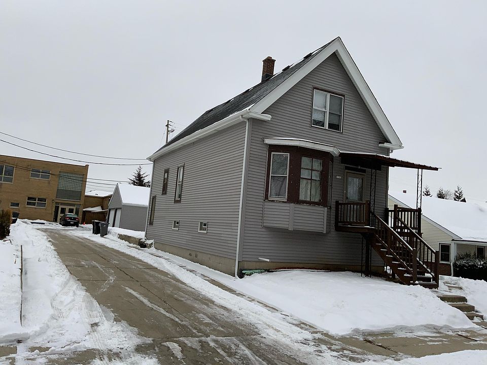 1st image of 3753 E Underwood Ave