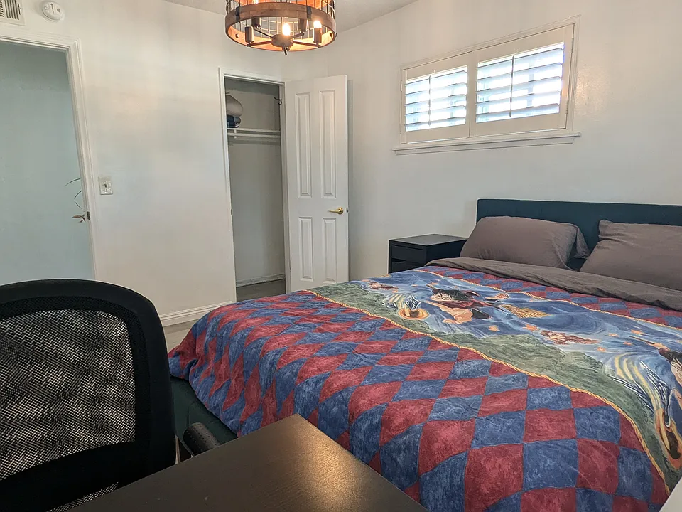 bedroom B