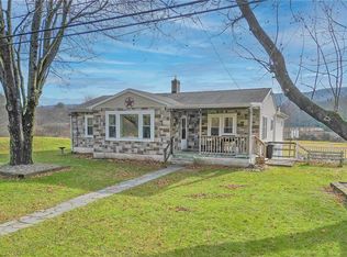 3348 Summer Valley Rd, New Ringgold, PA 17960