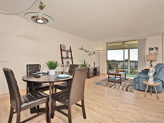 5th image of 8900 Washington Blvd #Penthouse 6
