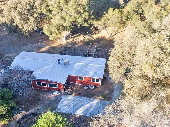 3rd image of 12852 Lake Valley Ln