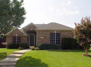 3852 Johnson Dr, Carrollton, TX 75010