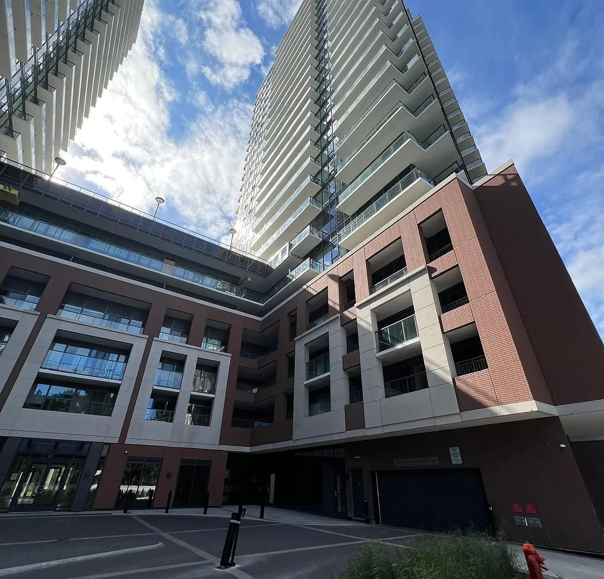 2 bed, $2,650 — Photo 1