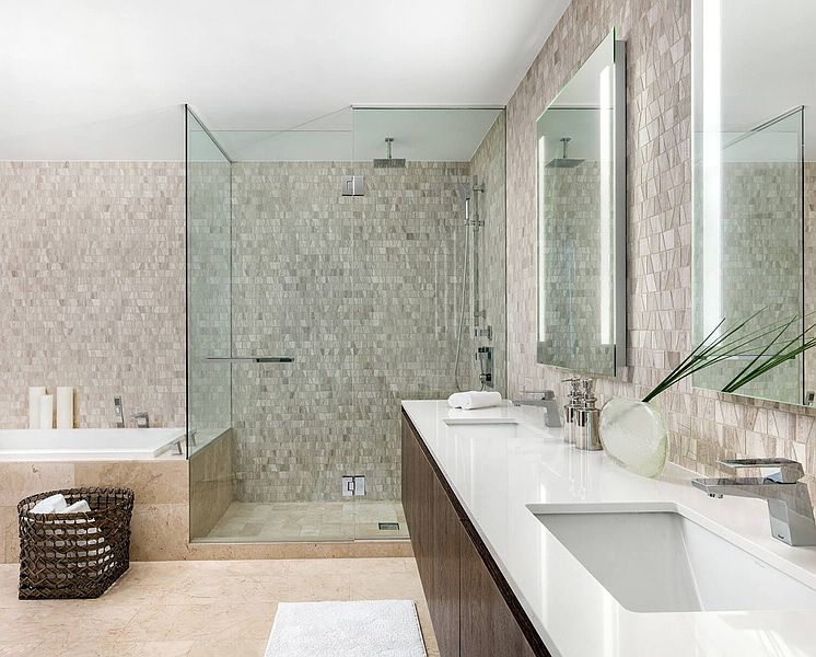 2nd image of 91 SW 7th St #2319