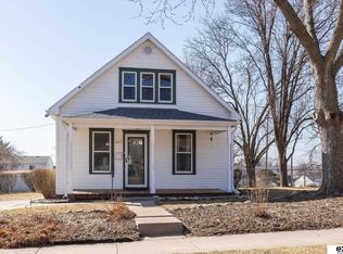 8025 Maywood St, Ralston, NE 68127
