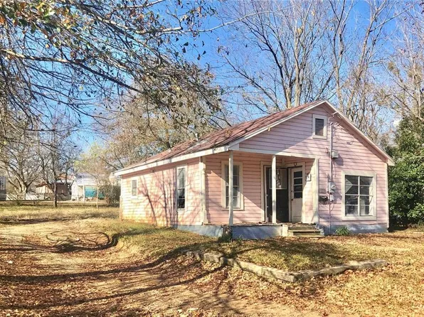 1212 16th St SE, Paris, TX 75460