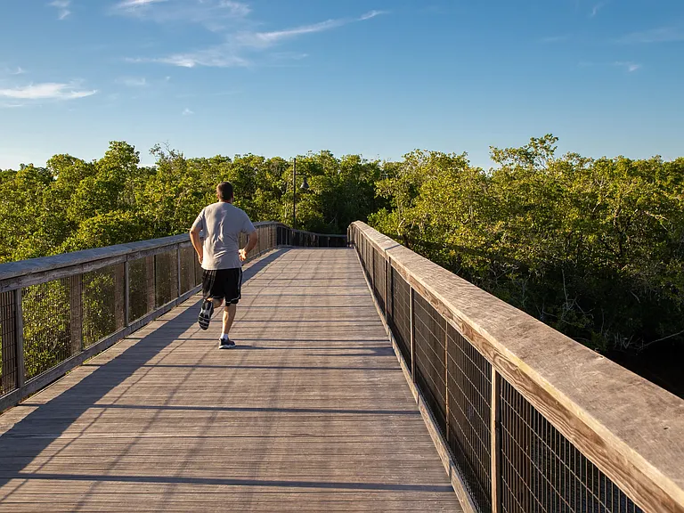 Seize the active lifestyle with direct Naples Greenway access at River Reach. Your doorstep opens to scenic pathways, inviting you to embrace an outdoor adventure!