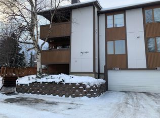 7520 Foxridge Way APT B, Anchorage, AK 99518