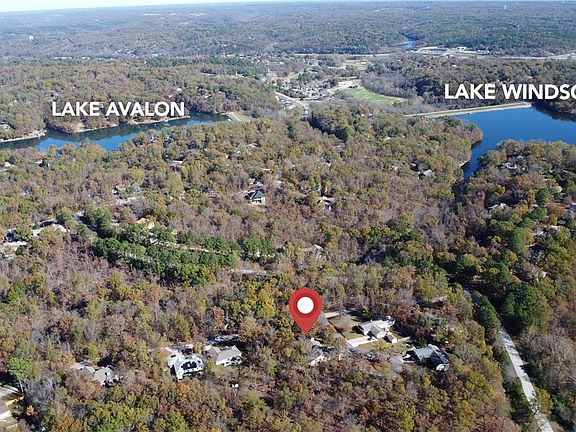 3rd image of 2 Allington Ln