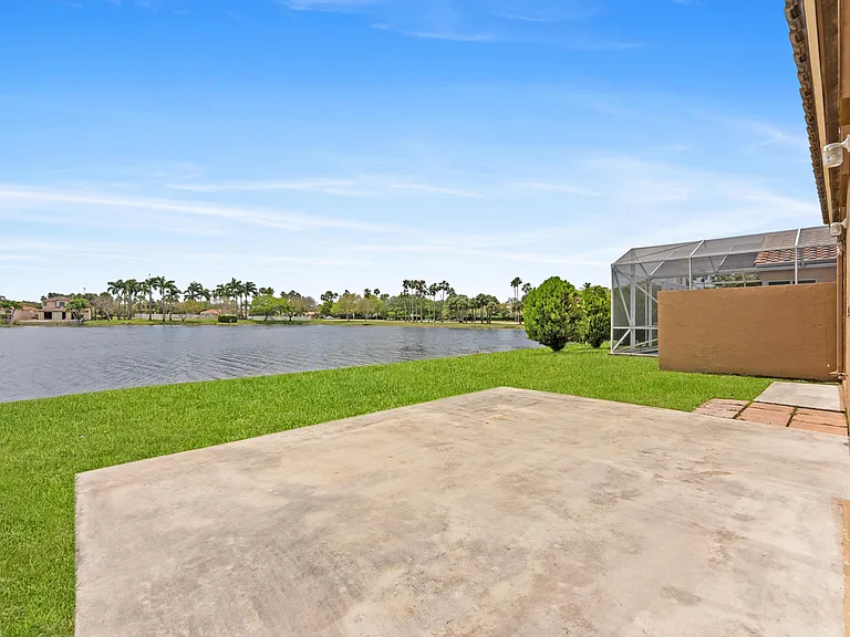 15350 NW 6th Ct — Photo 31