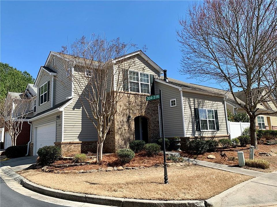 1st image of 304 Hiawassee Dr