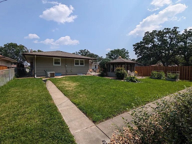6228 Newton Ave S — Photo 66
