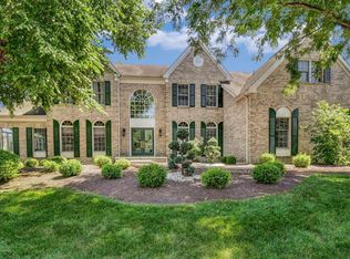 21 Round Hill Dr, Freehold, NJ 07728