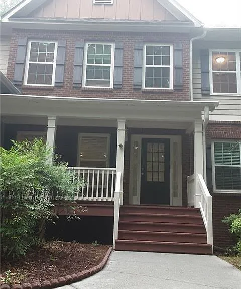 2532 Lois Ct — Photo 2