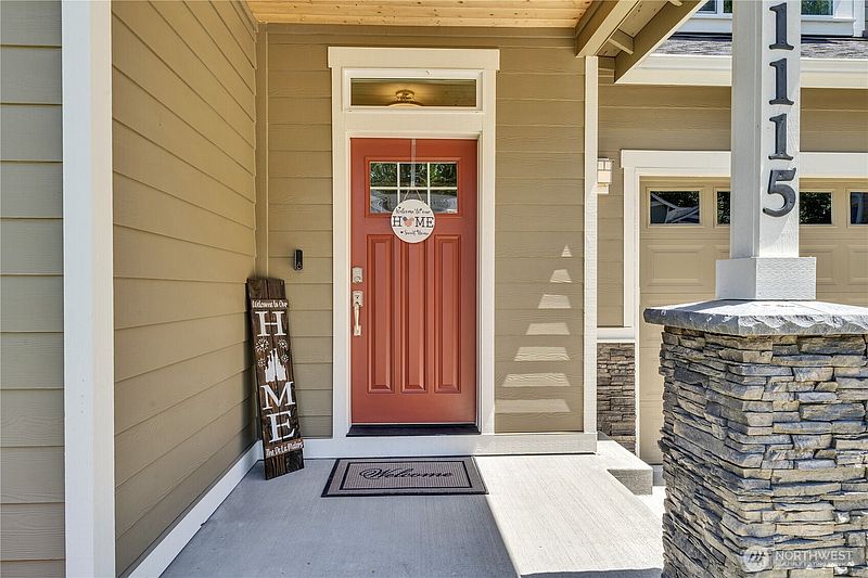 3rd image of 1115 NE Sockeye Court